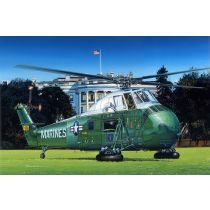 Trumpeter VH-34D "Marine One"