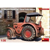 1/35 GERMAN TRAFFIC TRACTOR LANZ D8532